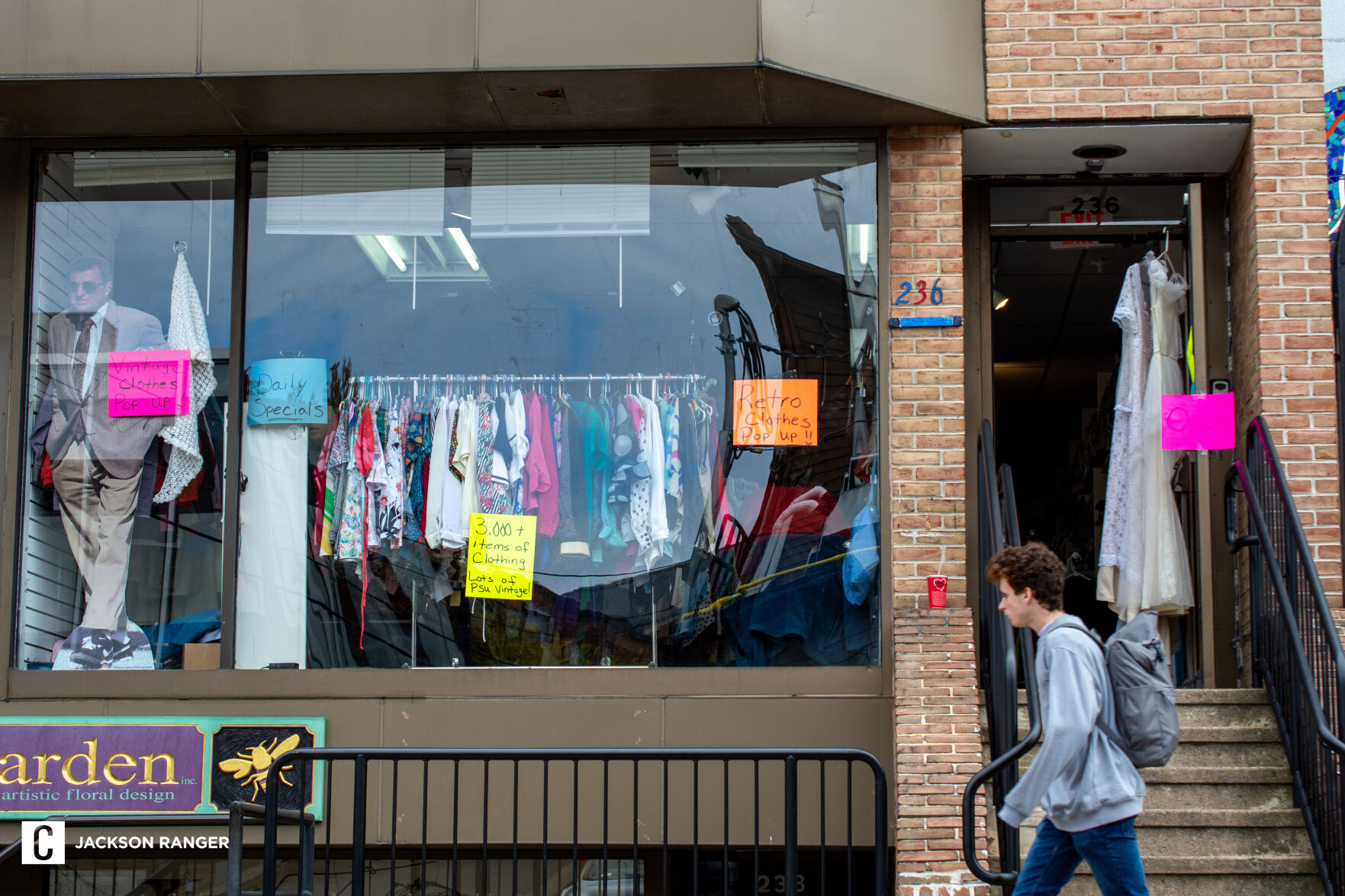 Vintage Pop-up Shop